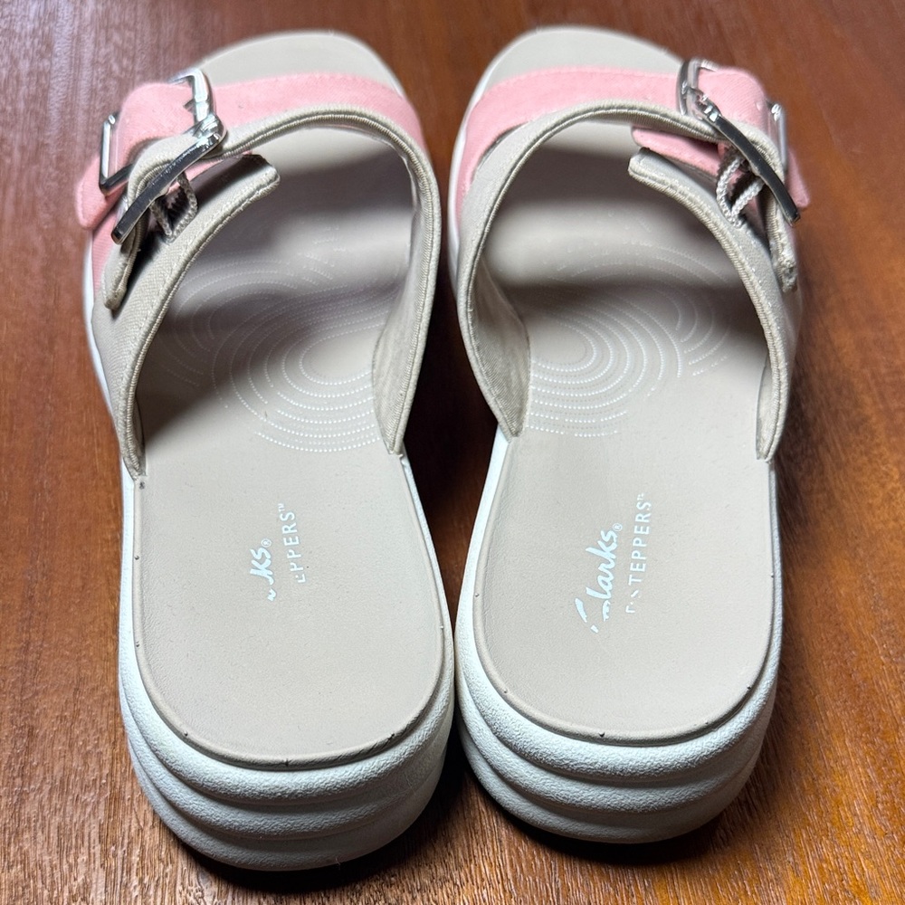 Clarks Women's Sandals in Pink and Beige - Picture 8 of 12
